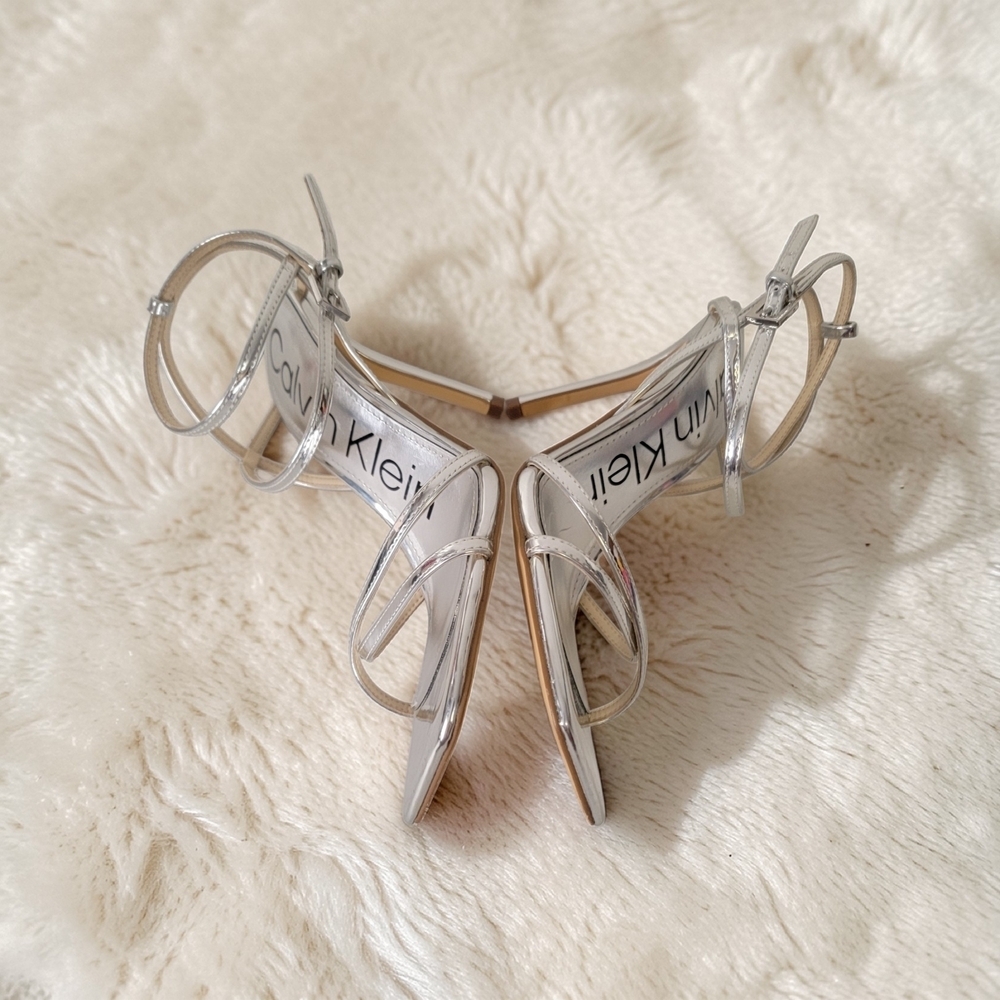 Calvin Klein Silver Women's Sandals Size 8. See Pics - Picture 4 of 9